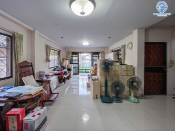 *****บ้านเดี่ยวมือสอง ซอยลาดพร้าว35 เนื้อที่ 72 ตร.ว. ฟังก์ชันจัดเต็ม 4 ห้องนอน 4 ห้องน้ำ 4 ที่จอดรถ บ้านสวยพร้อมเข้าอยู่ แถมฟรี เครื่องปรับอากาศ+เครื่องทำน้ำอุ่น ทำเลดี เข้าออกได้หลายเส้นทาง ทั้ง ถ.รัชดาภิเษก,ถ.ลาดพร้าว ใกล้รถไฟฟ้า "สถานีลาดพร้าว" และทางด่วน "ศรีรัช"